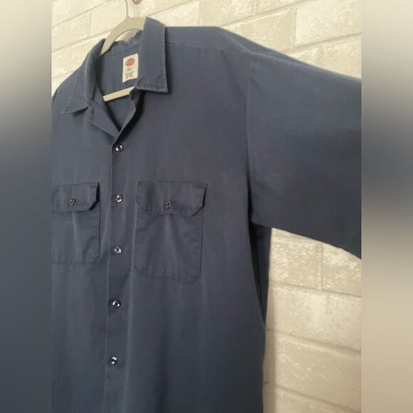 Dickies Men’s Classic Button Up Two Front Pocket Blue Short Sleeve Work Shirt - Picture 5 of 8
